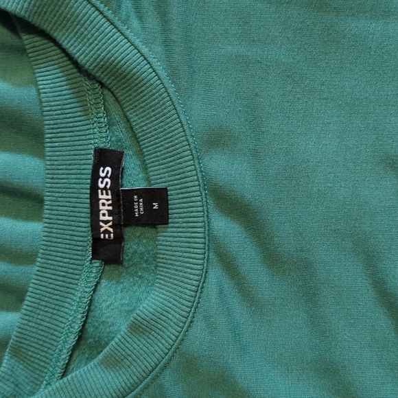 Express Short-Sleeved Sweatshirt Size M - Picture 3 of 4